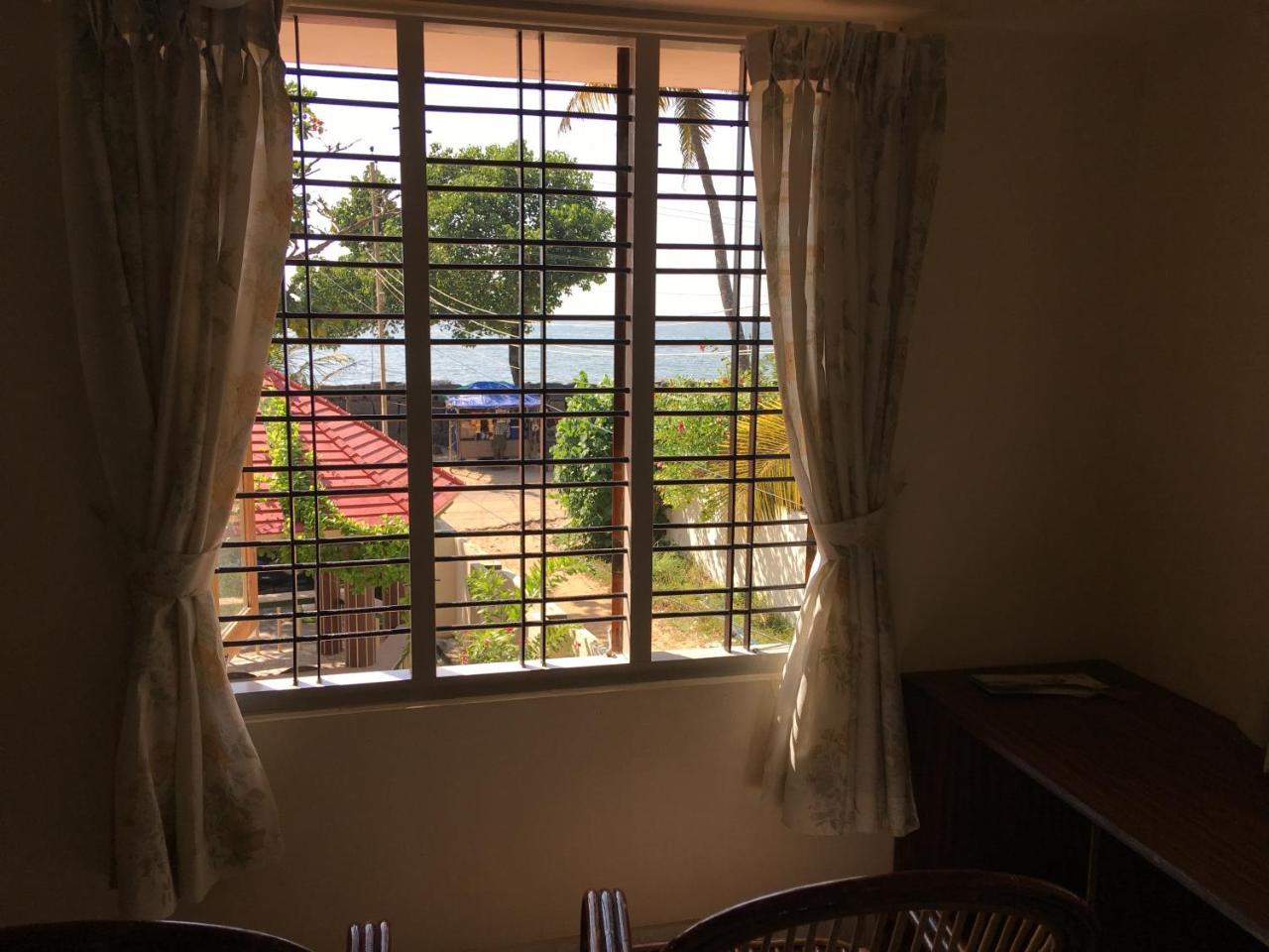 Kochi Sunset Beach Villa Cherai מראה חיצוני תמונה